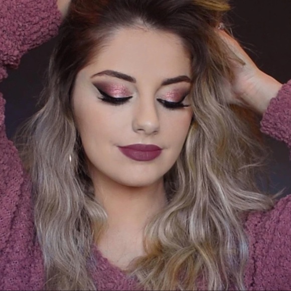 Karmela Cosmetics Defiance Eyeshadow Palette - Picture 5 of 8